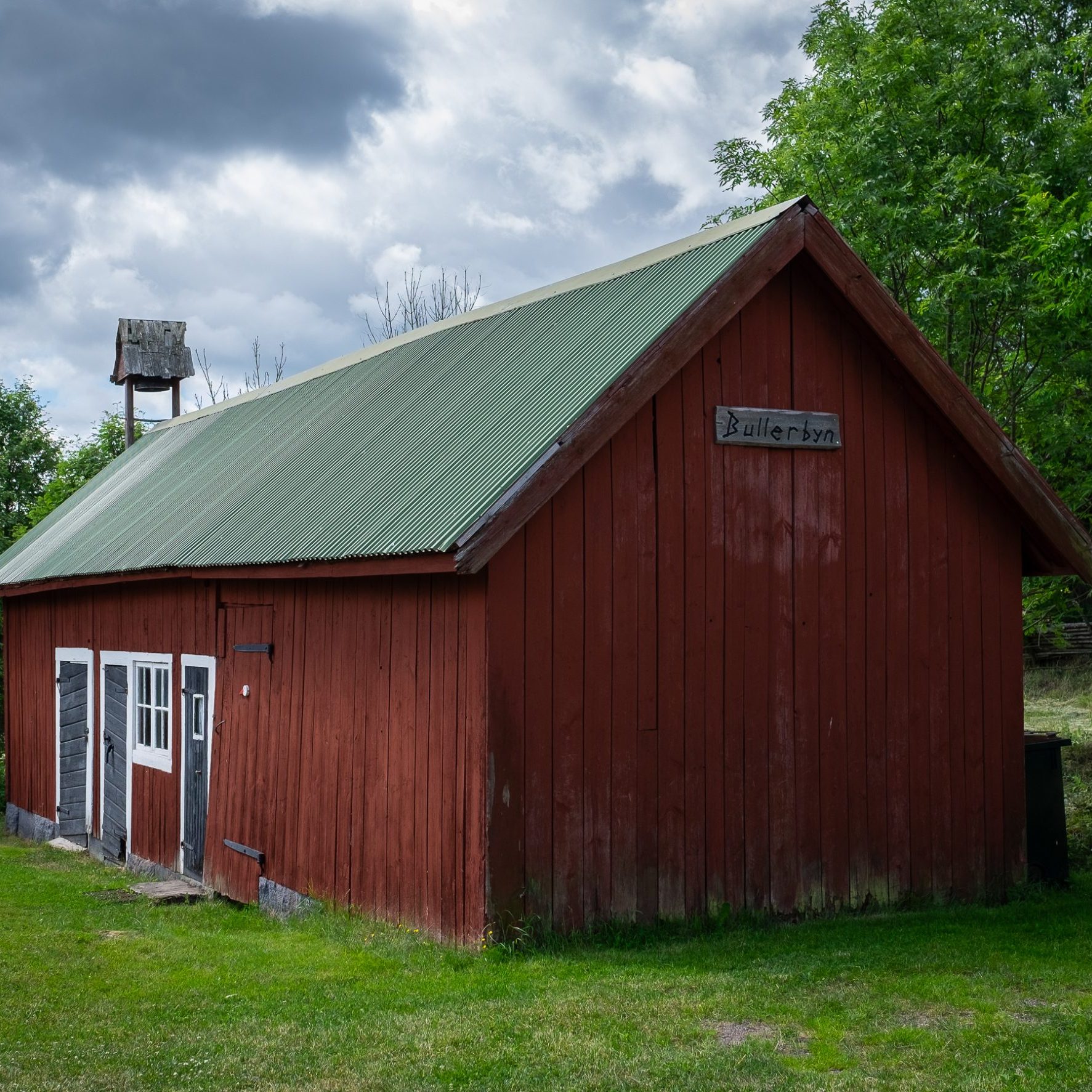 Gamla kyrkan i Bullerbyn